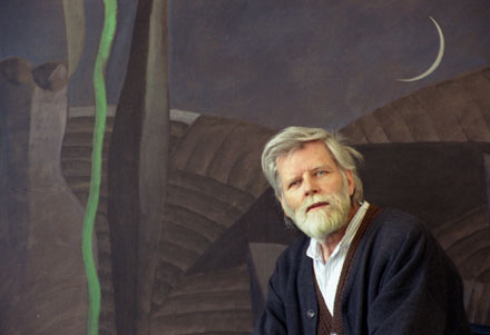 Rainer Diller vor einem seiner Gemälde